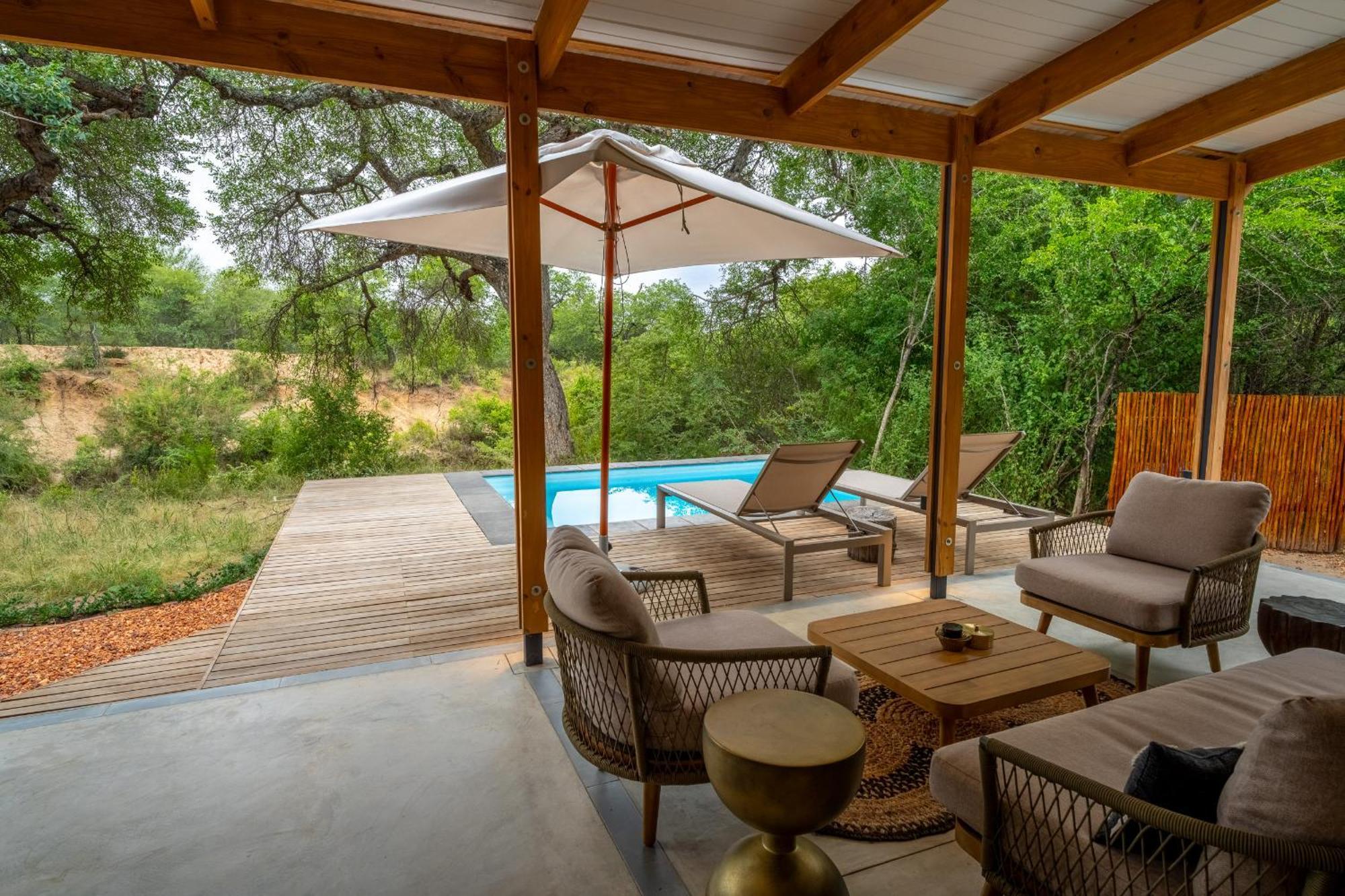 Nomads Den Private Villa With Heated Pool On Hoedspruit Wildlife Estate Riverbed Esterno foto